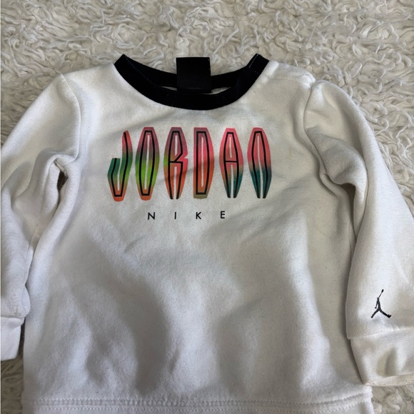 18M Nike Jordan Kids White Sweatshirt - Picture 2 of 5